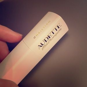 Christian Audette x Mel Thompson beauty influencer